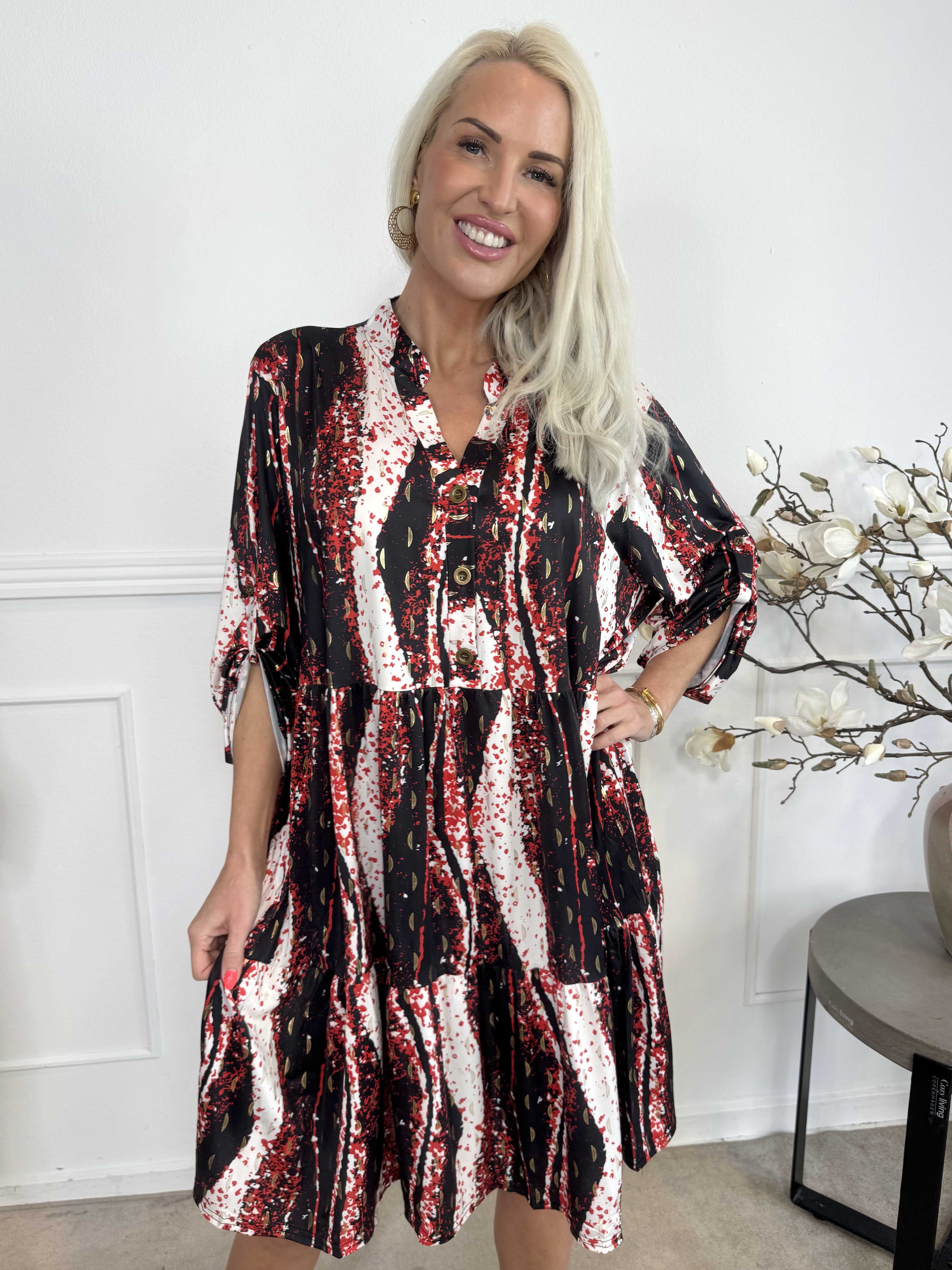 Milano Wave Midi - Klänning med mönster och lager på lager look